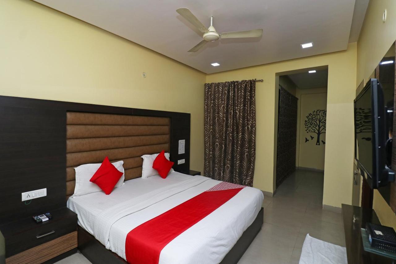 Hotel Capital O 4139 Madhuri Palace 3*