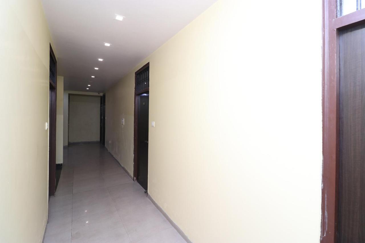 Hotel Capital O 4139 Madhuri Palace Lucknow