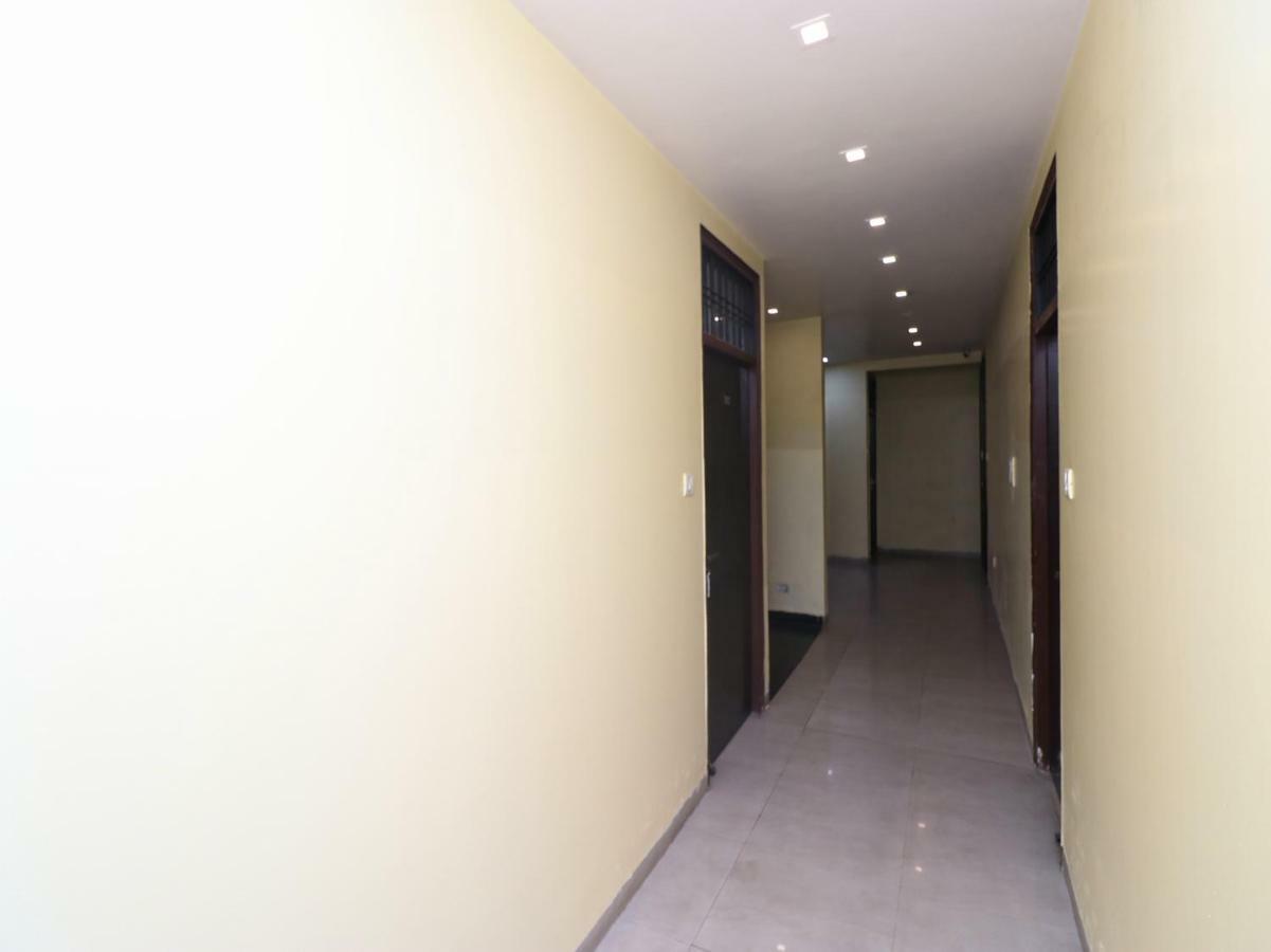 Hotel Capital O 4139 Madhuri Palace Lucknow